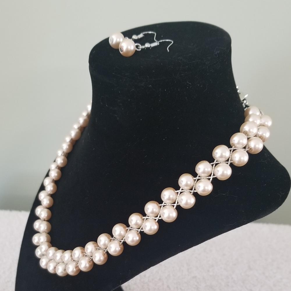 Classic Double Strand Faux Pearl Vintage Zigzag Design Necklace With Earrings - Picture 2 of 5